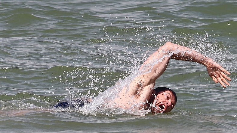 hugh-jackman-saves-beach-main.jpg