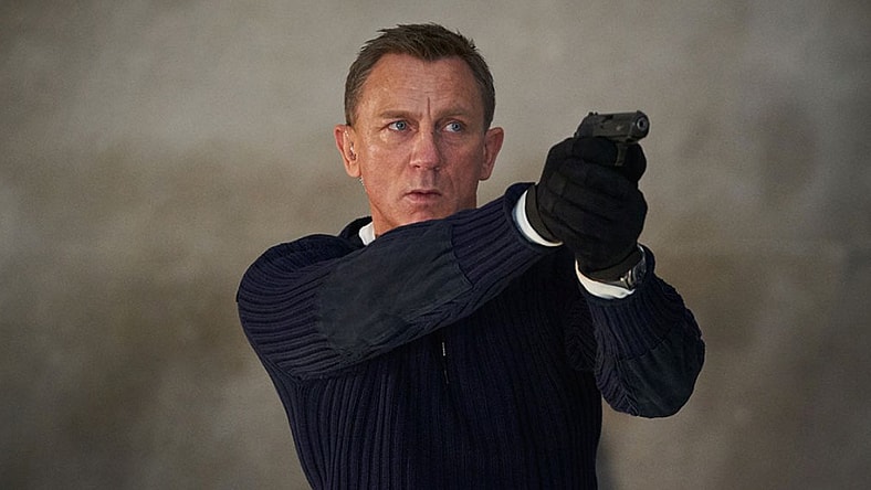 Daniel Craig