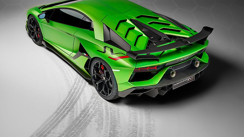 Lamborghini Aventador SVR4