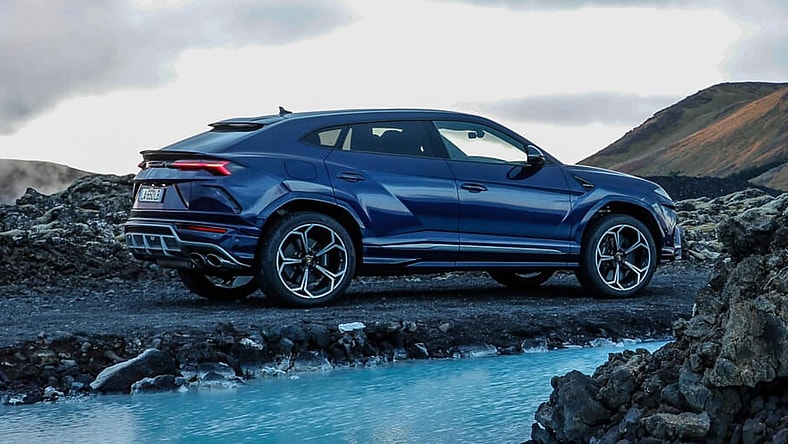 lamborghini-urus