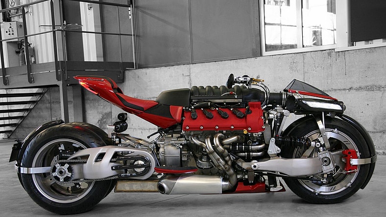 Lazareth LM847 15.jpg