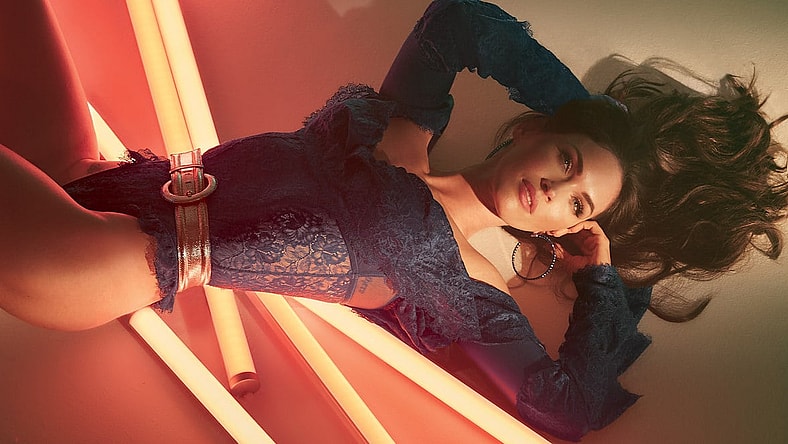 megan-fox-fredericks-of-hollywood-fall-2018-4