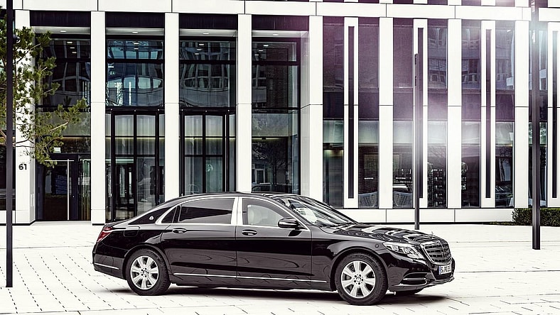 mercedes-maybach-s600-guard-eb5cd27a71de84b83b-0-0-0-0-0.jpg