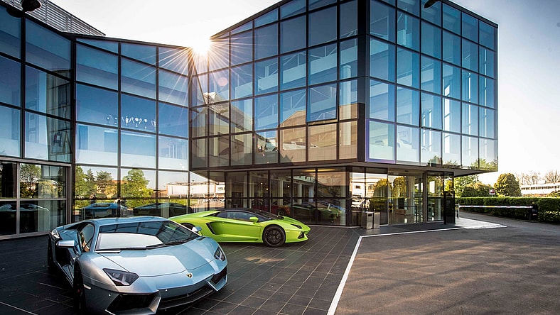 Museo_Lamborghini_-_esterno.jpg
