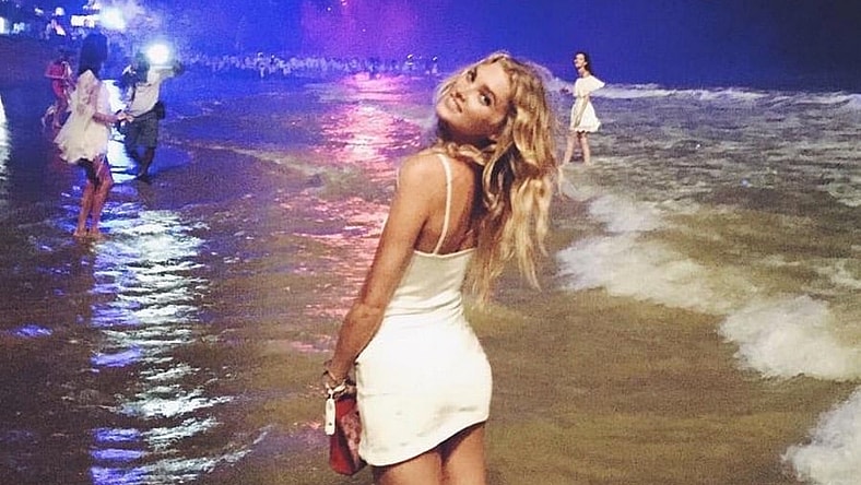 new-years-eve-elsa-hosk-main.jpg