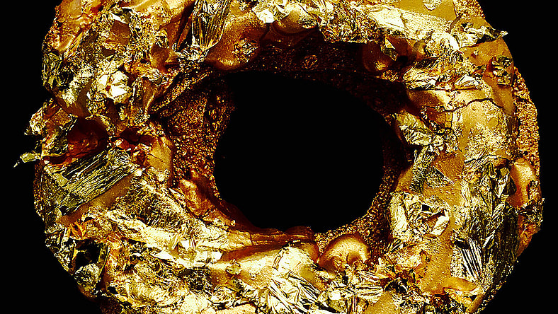 np011316_golddonut_article1.jpg