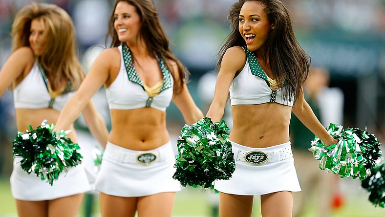 np_012816_jetscheerleaders.jpg