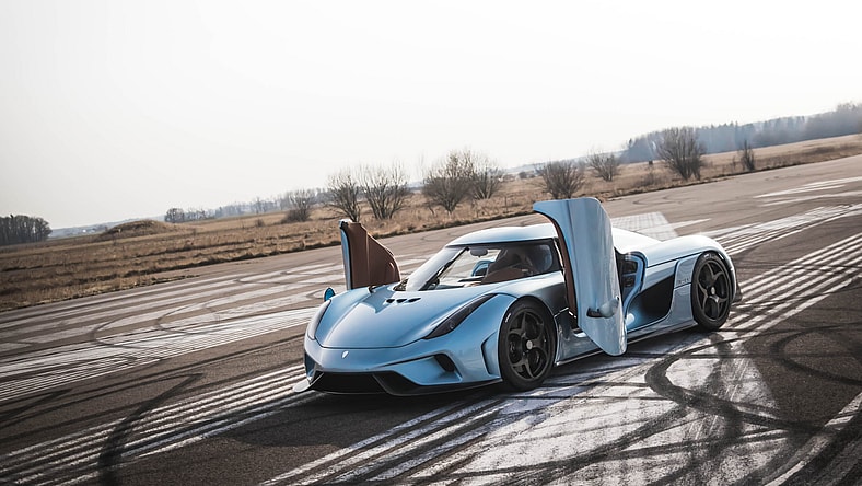 Regera_Airstrip1.jpg