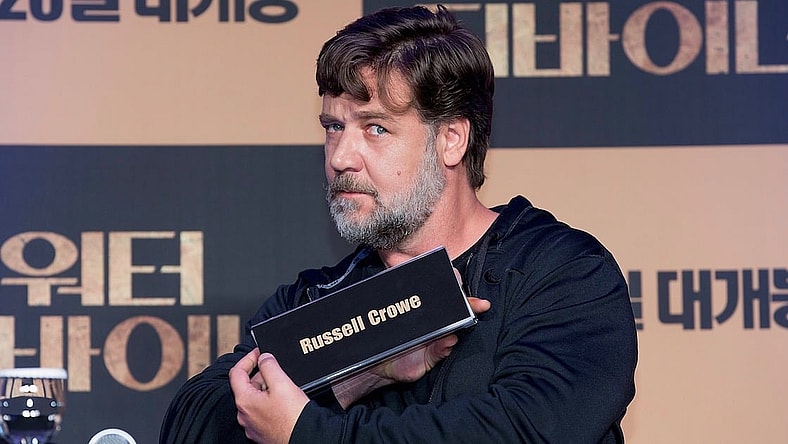 russell-crowe-auction-promo