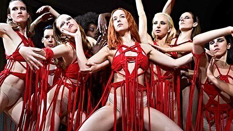 Suspiria-Remake-Dakota-Johnson-Photo-Blood-Ballet