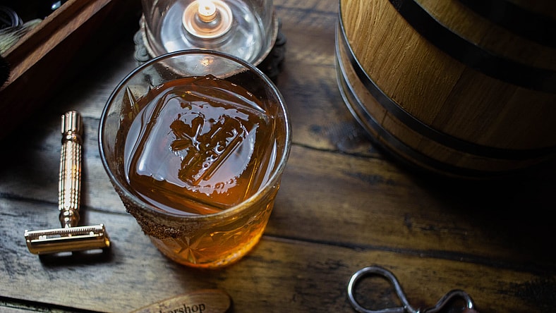 The Barbershop Cuts and Cocktails (2)