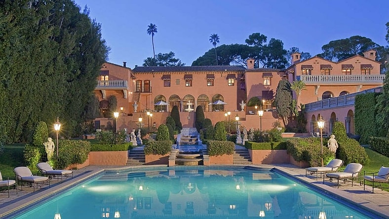 the-beverly-house-the-agency