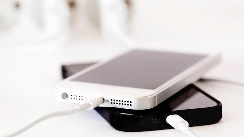 Three Month Phone Battery Life - GettyImages-169245284.jpg