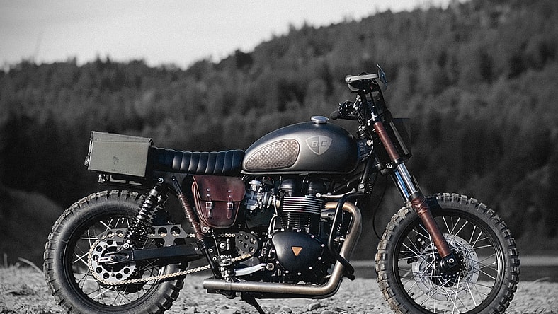 Triumph-Furiosa-by-British-Customs-00.jpg
