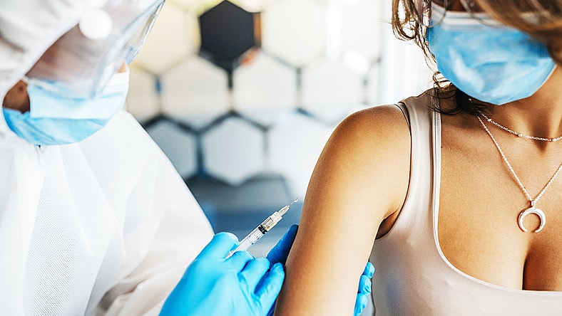 vaccine-promo-stock-GettyImages-1223926428