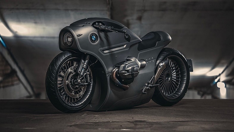 Mikhail Smolânovym of Moscow's Zillers Garage teamed up with John Red Design to turn a BMW R NineT in to a menacing metal masterpiece that's straight out of a sci-fi flick.