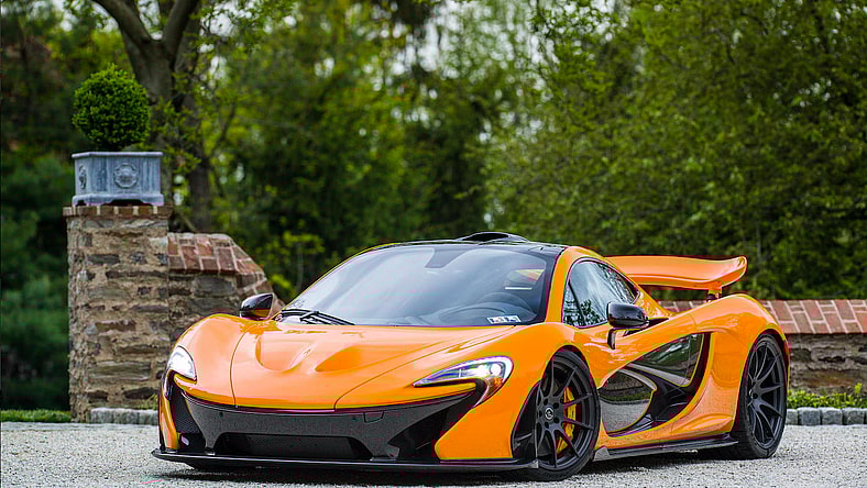 2014 McLaren P1 orange 1.png