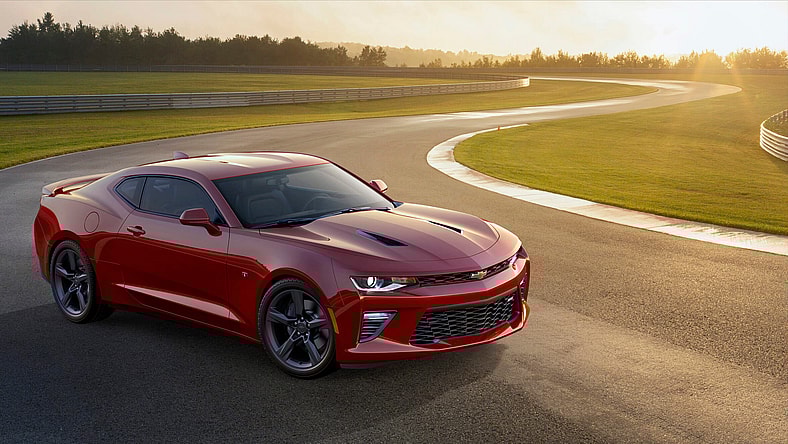 2016-Chevrolet-Camaro-SS-002.jpg