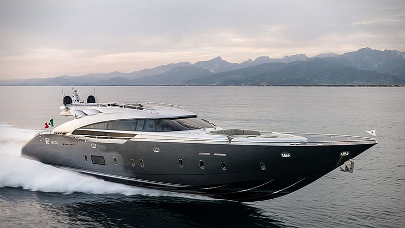 AB-100-Spectre-Yacht-.jpg