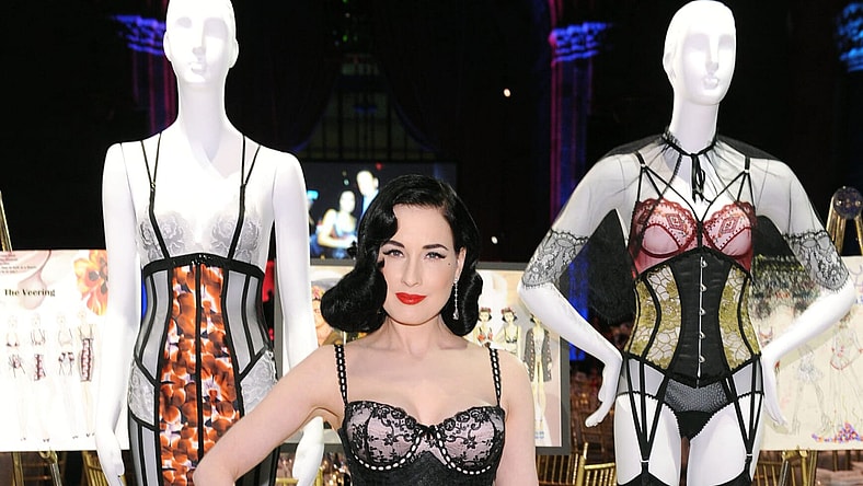 Dita Von Teese 3_The Femmy Awards.jpg