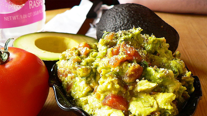 Guacamole (Photo: Stu Spivack/Wikimedia)