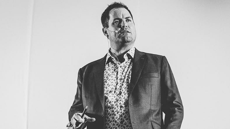 Kris Lindahl Promo