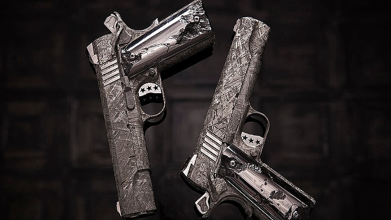 Meteorite-Pistol-Set-by-Cabot-Guns-1-1.jpg