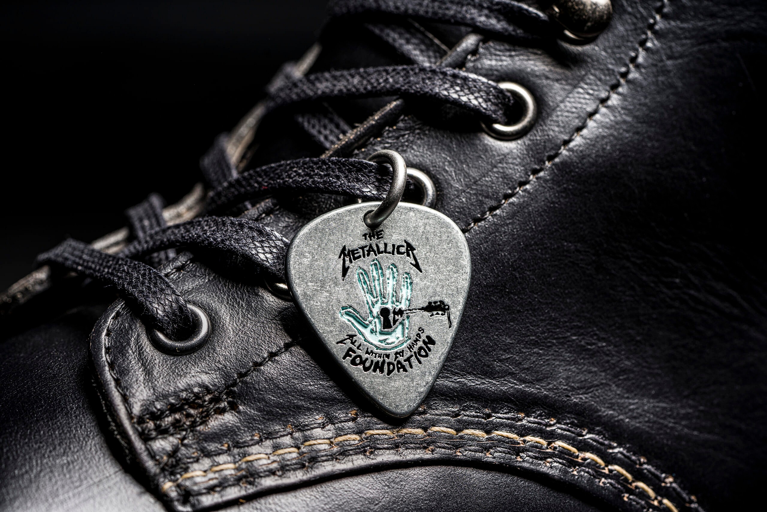 Metallica Axel Hangtag Detail