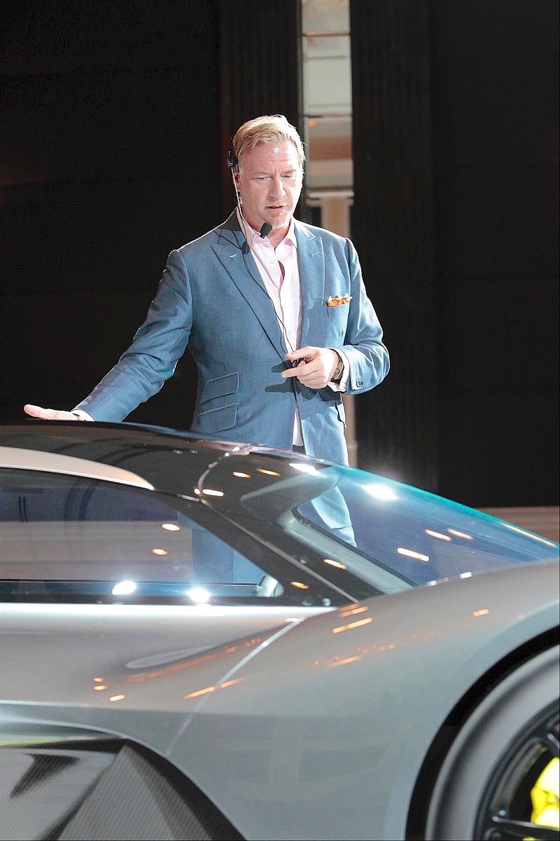 Aston Martin AM RB001 3.jpg