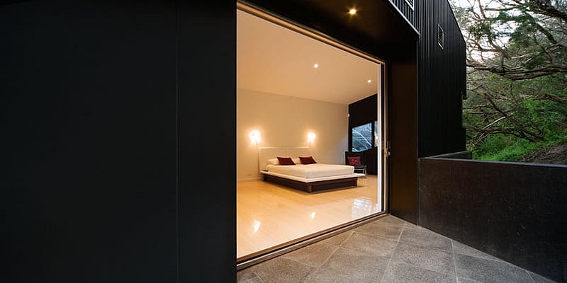 McBride Charles Ryan's Klein Bottle House - bedroom patio.jpg A nice patio off the bedroom (Photo: McBride Charles Ryan)