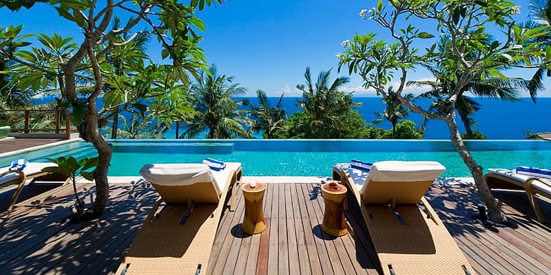 Top Rentable Cliff Houses - Malimbu Cliff Villa Indonesia.jpg Malimbu Cliff Villa, Indonesia (Photo: Selong Selo Villa & Resort Management.