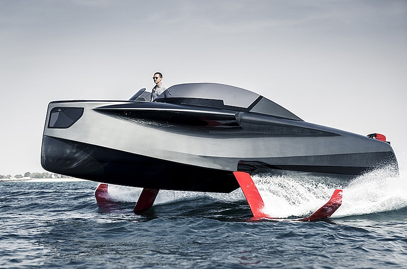 FlyingYacht