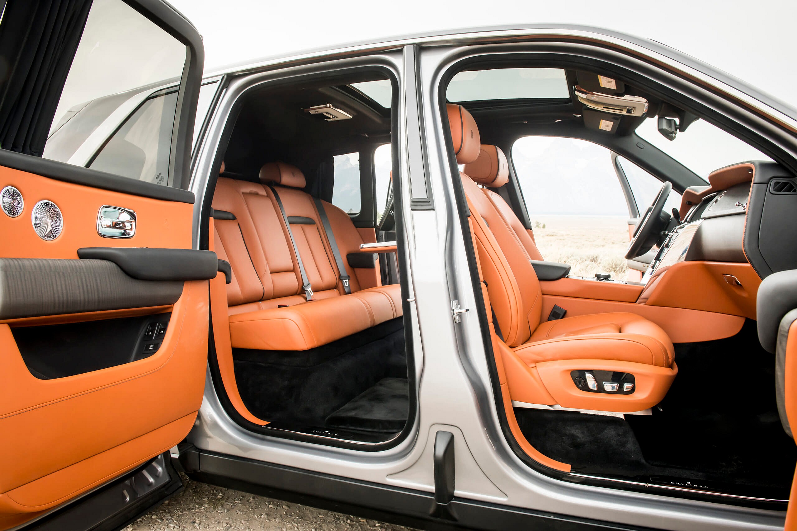 Rolls-Royce Cullinan12