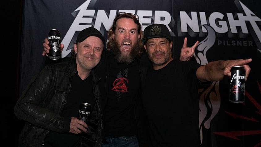 stone-enter-night-main