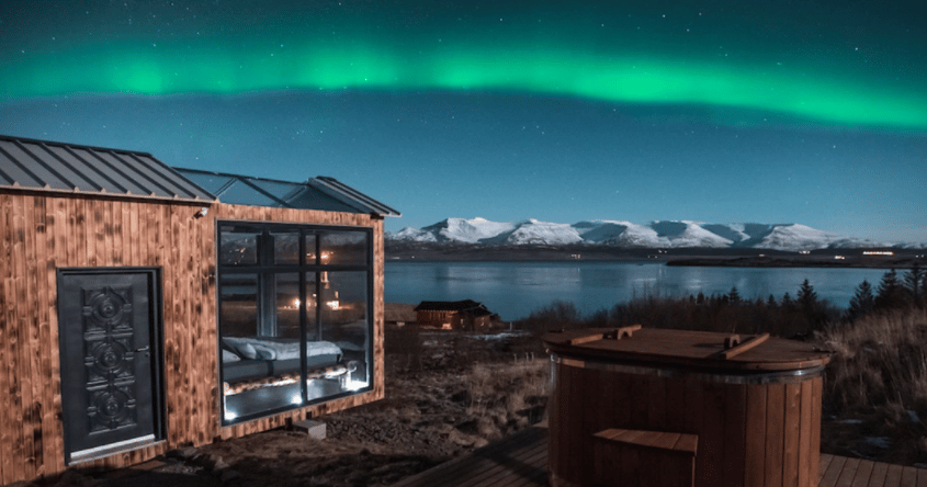 panorama-glass-lodge-aurora