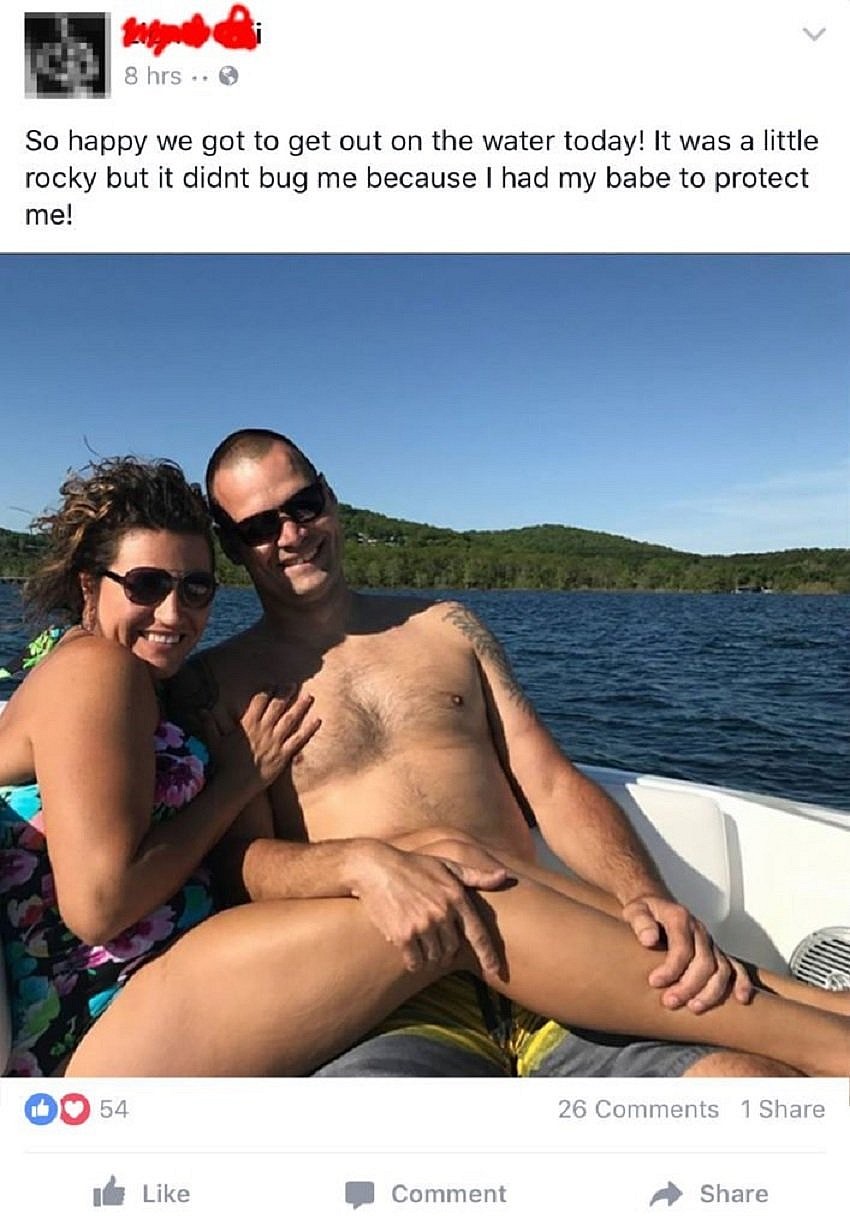 hilarious-viral-photo-obscene Viral photo Facebook