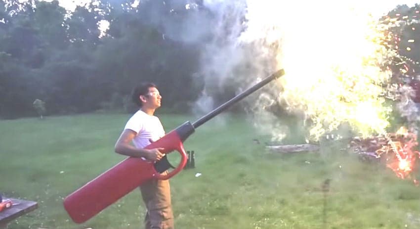 giant-lighter Giant BBQ Later