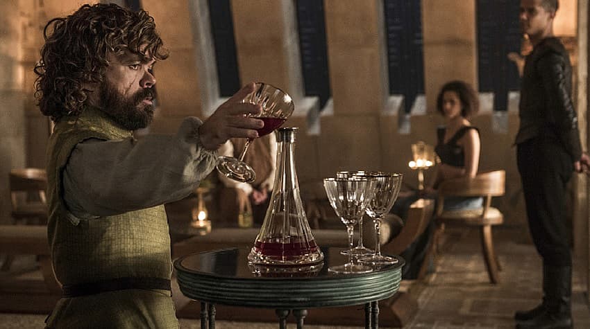 tyrian-drinking-wine-got Tyrion Pouring wine GOT