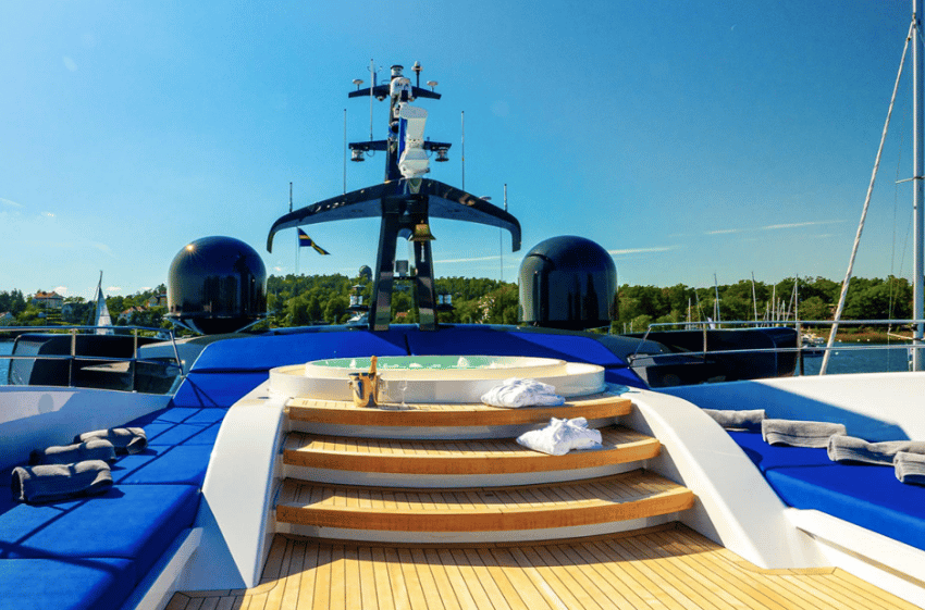 ROYAL FALCON ONE Luxury Motor Yacht for Sale C N (1)