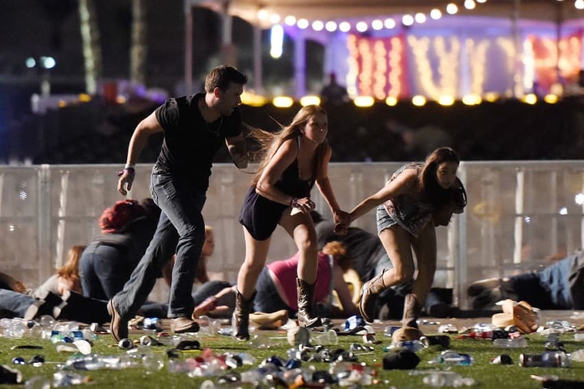 las-vegas-shooting-people-fleeing-getty Las Vegas shooting