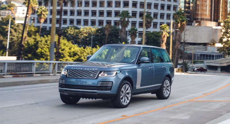 Range Rover P400e (3)