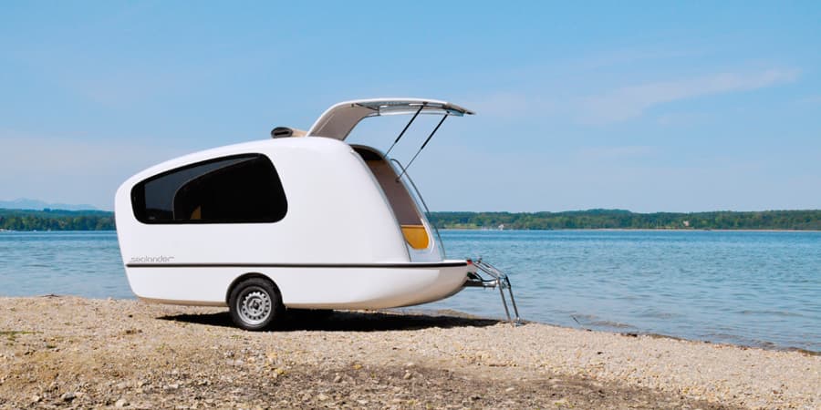 Sealander amphibious camper - beach.jpg Buoyant by sea, light enough to be easily towed on land (Photo: Sealander)