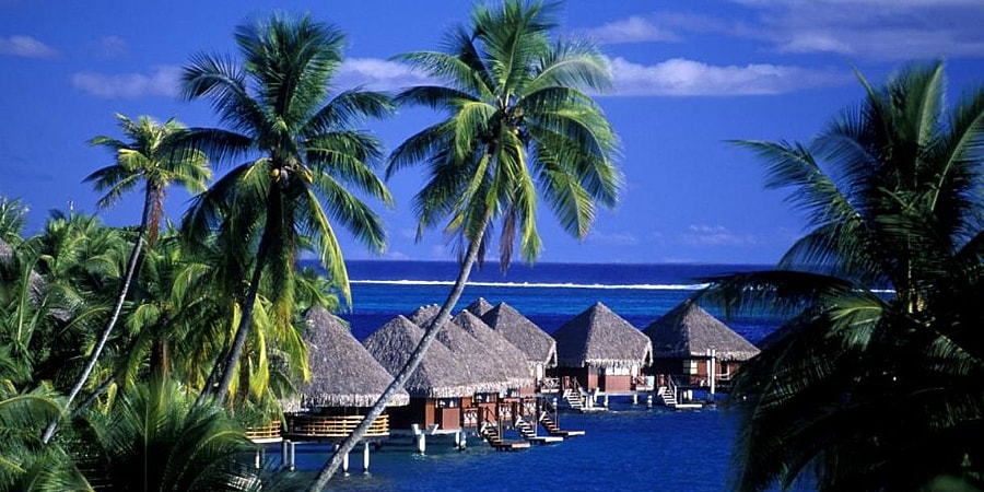 10 Overwater Bungalows - Intercontinental Tahiti.jpg 32 acres of lush tropical garden alongside an idyllic lagoon