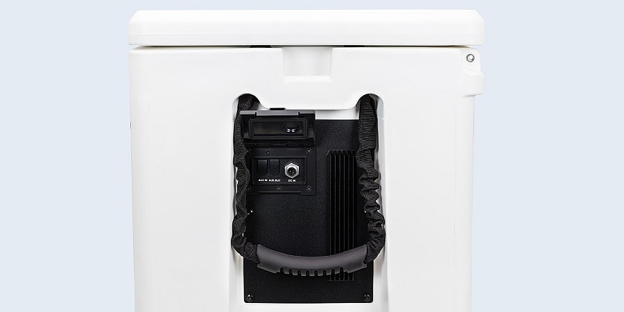 Alpine PWD-CB1 In-Cooler Entertainment speaker system - side.jpg With no battery, it needs to be powered by an external 12-volt source (Photo: Alpine Electronics of America)