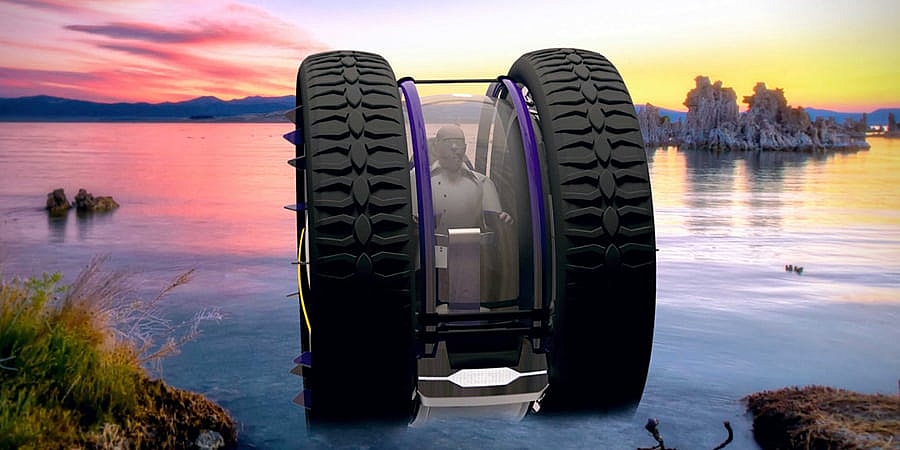 Charles Bombardier Libelule Amphibious Concept Vehicle - emerging.jpg With an empty ballast, it's ready for land (Photo: Adolfo Esquivel)