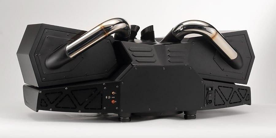 iXoost EsaVox Lamborghini exhaust Bluetooth speaker - rear view.jpg Sexy from any angle (Photo: Lamborghini Store)