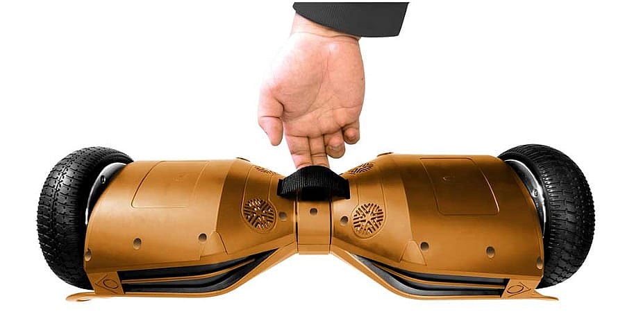 Swagtron T3 self-balancing scooter - bottom handle.jpg It features a handy carrying loop (Photo: Swagway)