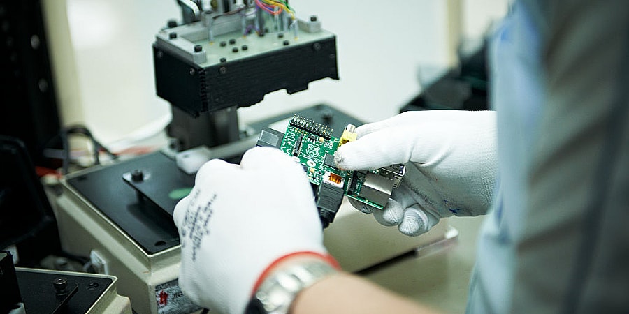 Three Month Phone Battery Life - GettyImages-458848244.jpg An atomically engineered