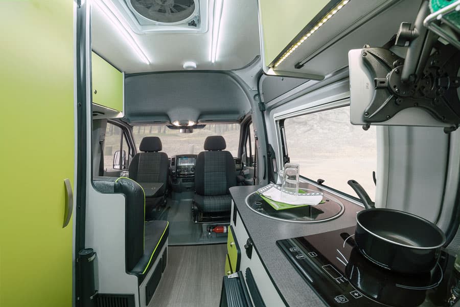 Winnebago Revel3