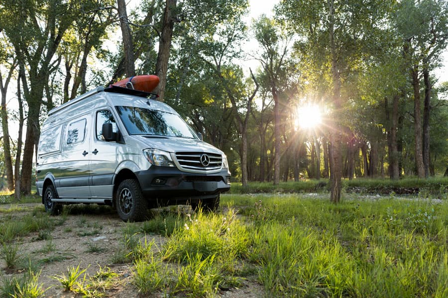 Winnebago Revel9